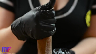 Miss Fantasy - Masseuse handjob in latex gloves 2