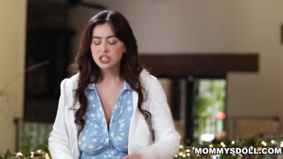 Chloe and Jane to kiss and make up