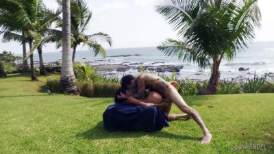 Janice Griffith - Fucking Young Whores On Vacation