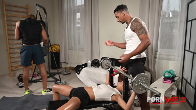 Veronica Leal - Boxing Babe Enjoys DP From Her BBC Trainers