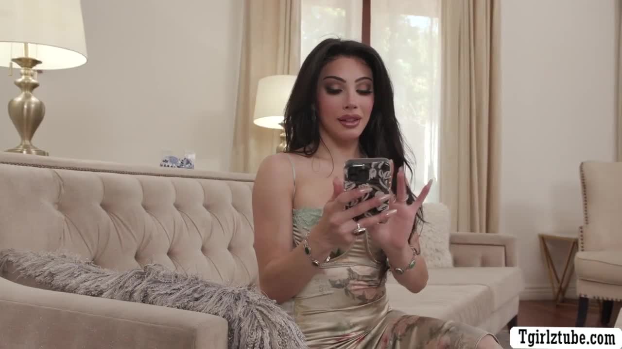 Trans babe Ariel Demure ride rich boyfriends cock - ePornhubs