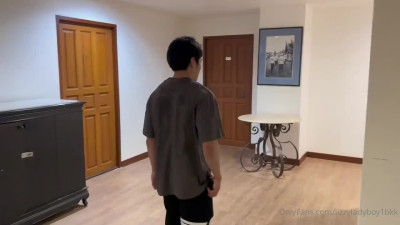 Asian Ladyboy Lizzy and guy take turns topping