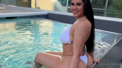 Dominique Jane MySecretLifePOV Poolside Sex Tape